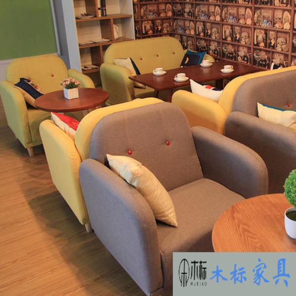 咖啡館風(fēng)格設(shè)計桌椅定制有什么好處？ 