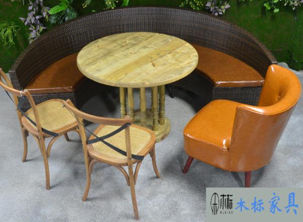 家庭餐廳的卡座沙發怎么選？如何搭配舒適？ 